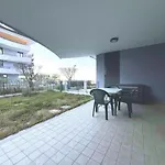 Bright And Spacious Vacation In Апартаменти