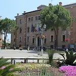 Bright And Spacious Vacation In شقة